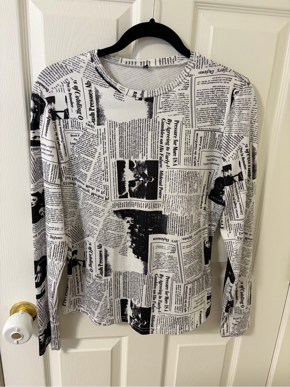 Women's Black & White Newspaper Print Long Sleeve Top